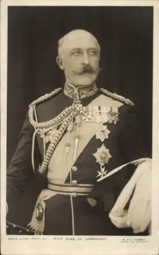 Ak Prinz Arthur, Duke of Connaught, Portrait in Uniform