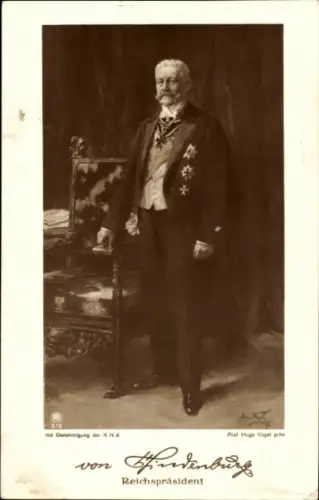 Künstler Ak Reichspräsident Paul von Hindenburg, Portrait