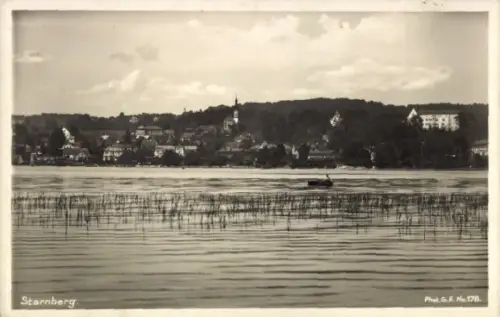 Ak Starnberg am Starnberger See Oberbayern,  Seeansicht, Boote, Häuser, Bäume