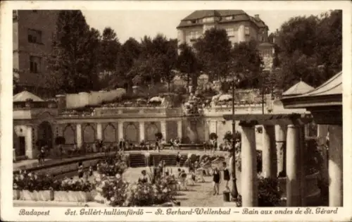 Ak Budapest Ungarn,  Szt. Gellért-hullámfürdö, St. Gerhard-Wellenbad, Badende