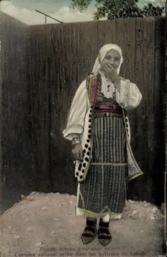 CPA Costume national serbe dans les environs de Uskub, Frau in Tracht