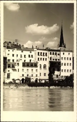 Ak Wasserburg am Inn Oberbayern, Schwarz-Weiß-Foto, Wasserburg, Gebäude am Fluss, Kirchturm