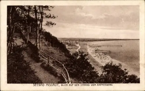 Ak Międzyzdroje Ostseebad Misdroy Pommern, Strand vom Kaffeeberg aus gesehen