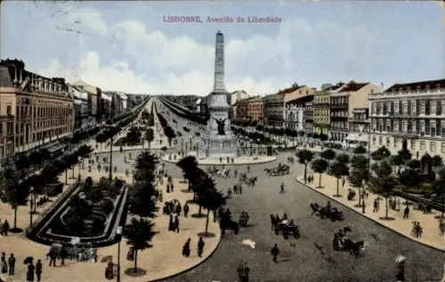 Ak Lisboa Lissabon Portugal, Avenida da Liberdade, Monument, Menschen, Kutschen, Bäume