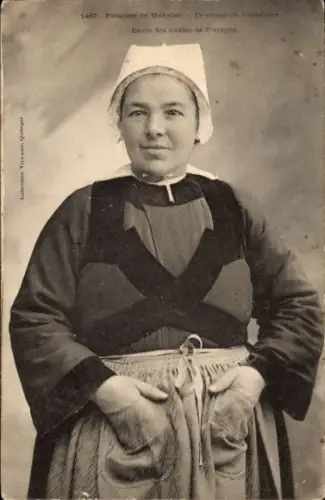 CPA Bretagne, Frau in Tracht