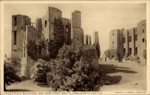 Ak Kenilworth Warwickshire England, Kenilworth Castle, Ruinen von Leicester's Buildings und Keep,