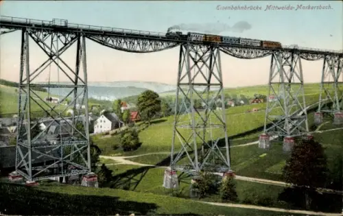 Ak Mittweida in Sachsen, Eisenbahnbrücke Mittweida Markersbach, Dampflokomotive