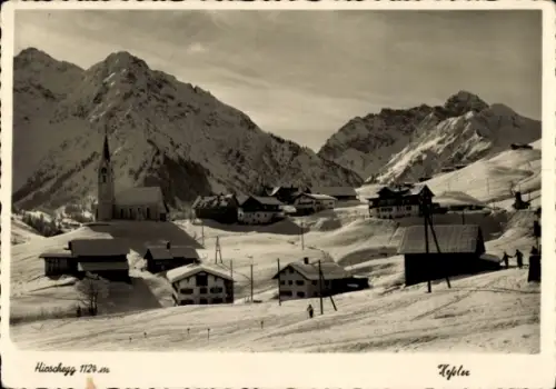 Ak Hirschegg Mittelberg im Kleinwalsertal Vorarlberg, Hirschegg 1124 m, Berge, Kirche, Schnee, Hä