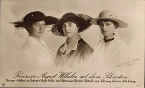 Ak Prinzessin August Wilhelm mit ihren Schwestern, Alexandra Viktoria, Adelheid, Karoline Mathilde