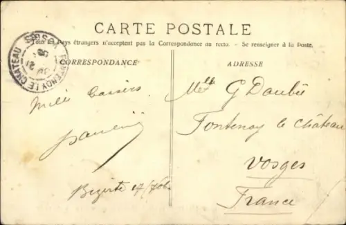 Ak Philippeville Wallonie Namur, Rue Nationale, Les Arcades