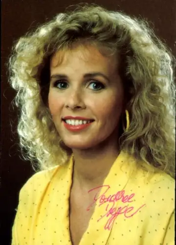 Autogrammkarte Moderatorin Dorothee Dregger, Portrait, Autogramm