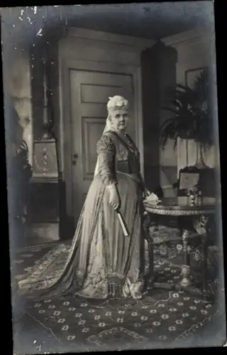 Ak Emma zu Waldeck und Pyrmont, Königin der Niederlande