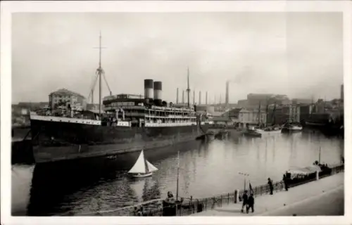 Ak Savona Liguria, Hafenpartie, Dampfer