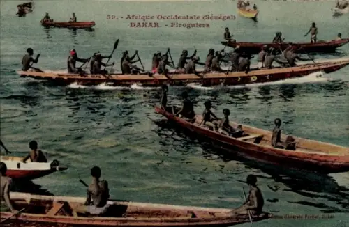 Ak Dakar Senegal, Piroguiers, Senegalesen beim Kanufahren