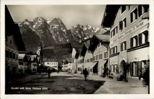 Ak Kuchl in Salzburg, Kuchl mit dem Hohen Göll, Berge, Straße, Häuser, Menschen