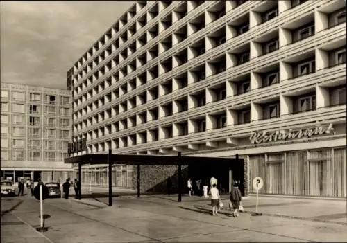 Ak Rostock in Mecklenburg Vorpommern, Interhotel Warnow