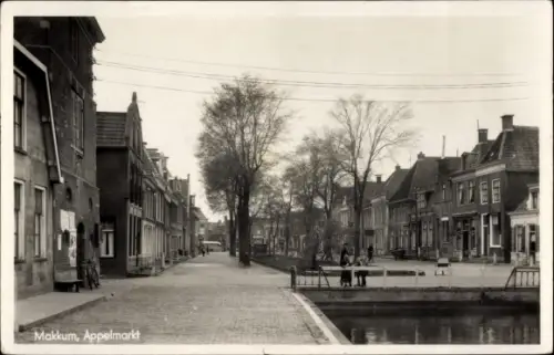 Ak Makkum Friesland Niederlande, Appelmarkt