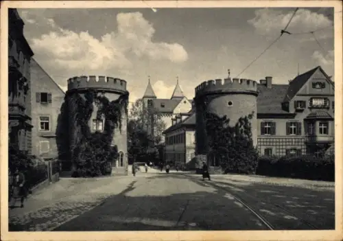 Ak Regensburg an der Donau Oberpfalz, Jakobstor, Flankentürme, Schottenklosterkirche St. Jakob