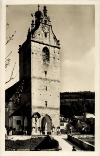 Ak Bregenz am Bodensee Vorarlberg,  Kirchturm, Uhr, Menschen, Schwarz-Weiß-Foto
