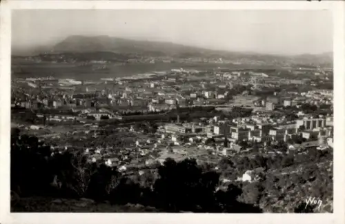 Ak Toulon Var, Landschaftsansicht von  Cote d'Azur, Hafen, Berge im Hintergrund
