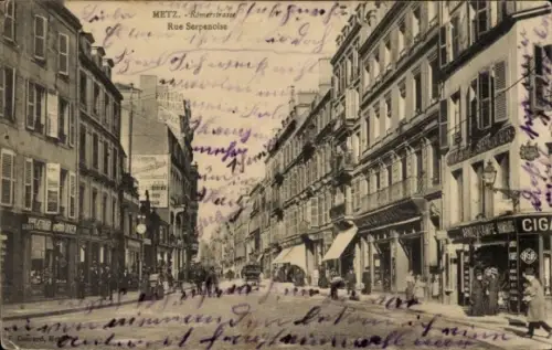 Ak Metz Moselle, Straße in  Geschäfte, Menschen,  