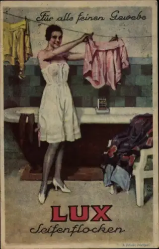 Ak Lux Seifenflocken, Frau im Unterkleid hängt Wäsche auf, Reklame, Sunlicht Gesellschaft AG