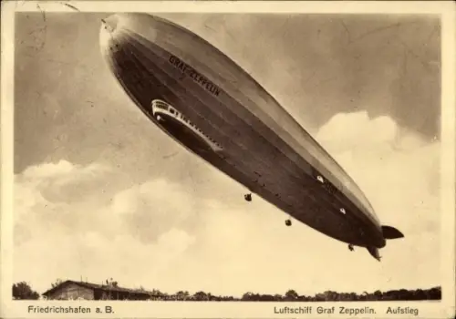 Ak Friedrichshafen am Bodensee, Luftschiff Graf Zeppelin, Aufstieg