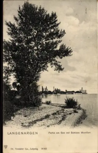 Ak Langenargen am Bodensee,  See mit Schloss Montfort, Baum, Uferlandschaft