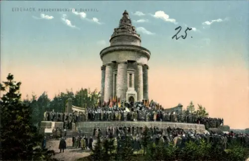 Ak Lutherstadt Eisenach Thüringen, Hellthal, Burschenschaftsdenkmal, Menschenmenge, Fahnen, EISEN