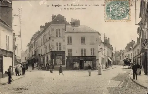 Ak Arpajon Essonne,  Rond-Point der Grande Rue, rue Guinchard, Café