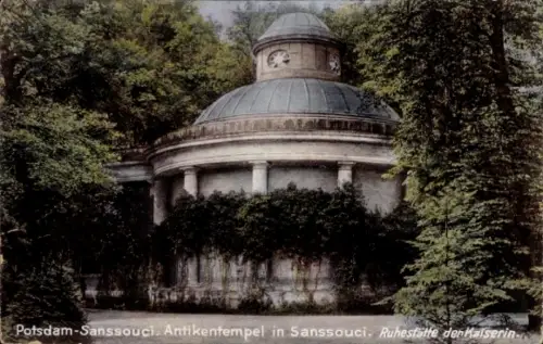 Ak Potsdam Sanssouci, Antikentempel, Sanssouci, Ruhestätte der Kaiserin
