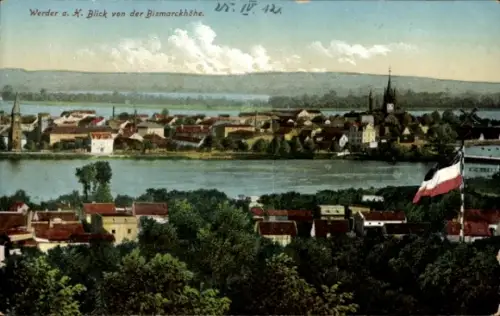 Ak Werder an der Havel, Panoramablick, Bismarckhöhe, Fluss, Häuser, Kirche, Flagge