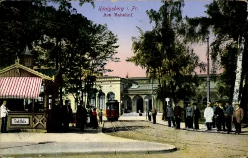 Ak Kaliningrad Königsberg Ostpreußen, Bahnhof, Trinkhalle, Straßenbahn, Fußgänger