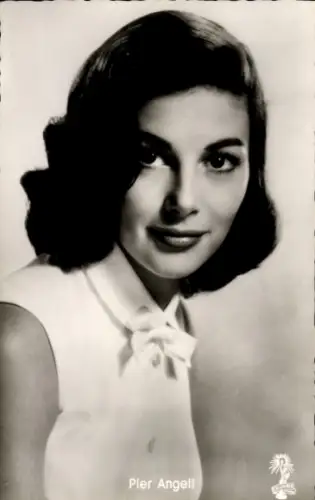 Ak Schauspielerin Pier Angeli in Port Afrika, Portrait