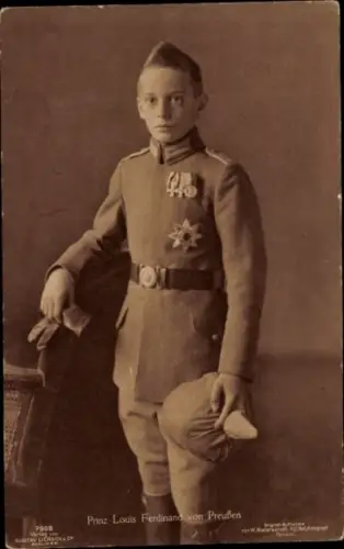 Ak Prinz Louis Ferdinand von Preußen in Uniform, Standportrait