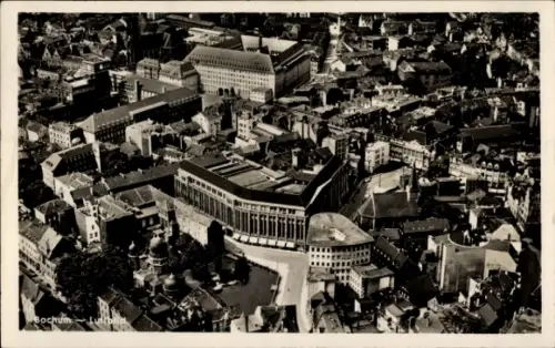 Ak Bochum im Ruhrgebiet, Luftaufnahme von  Stadtansicht, viele Dächer
