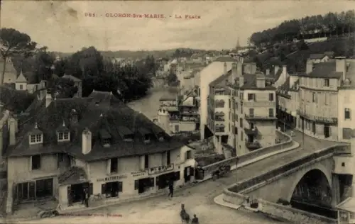 Ak Oloron Sainte Marie Pyrénées Atlantiques, Platz, Brücke