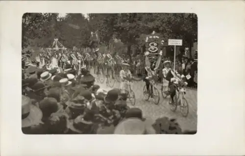 Foto Ak Straßburg Elsass Bas Rhin, RV Wanderer, Fahrrad, Hochrad