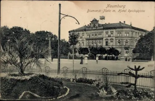 Ak Naumburg an der Saale, Bismarckplatz mit Hotel Reichskrone