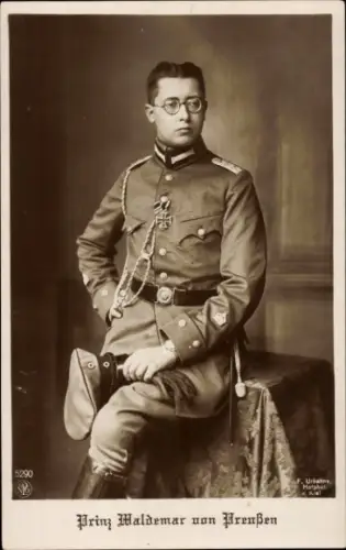 Ak Prinz Waldemar von Preußen in Uniform, NPG 5290, Sohn Prinz Heinrich von Preußen