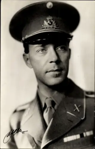 Ak Prinz Gustaf Adolf von Schweden, Portrait in Uniform
