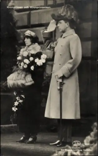 Ak Kronprinz Gustaf Adolf, Kronprinzessin Louise Mountbatten, Portrait