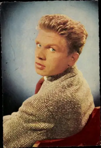 Ak Schauspieler Hardy Krüger, Portrait