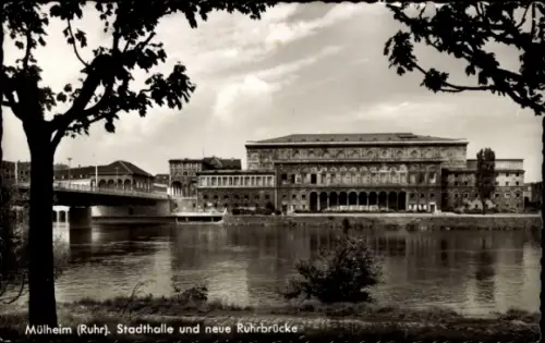 Ak Mülheim an der Ruhr,  Stadthalle, neue Ruhrbrücke, Flussansicht