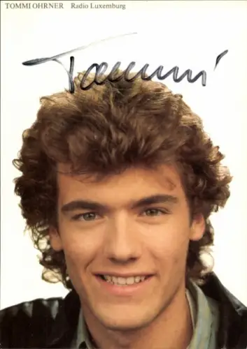 Ak Schauspieler und Moderator Tommi Ohrner, Portrait, Autogramm, Radio Luxemburg