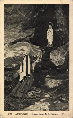 Ak Lourdes Hautes Pyrénées,  Erscheinung der Jungfrau, betende Nonne, Statue der Jungfrau