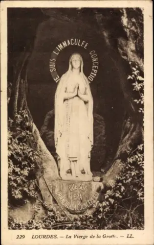 Ak Lourdes Hautes Pyrénées, Statue der Jungfrau Maria,  Höhle, französischer Text