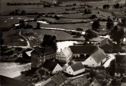Ak Wangen im Allgäu, Kunstmühle, Sägewerk Heggenstaller, Fliegeraufnahme