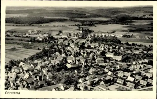 Ak Schrozberg in Württemberg, Luftaufnahme von  viele Dächer, Felder im Hintergrund
