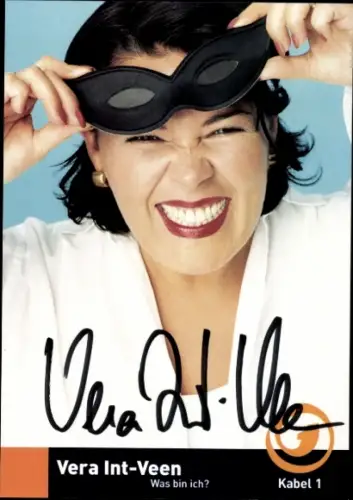 Autogrammkarte Moderatorin Vera Int-Veen, Portrait, Autogramm